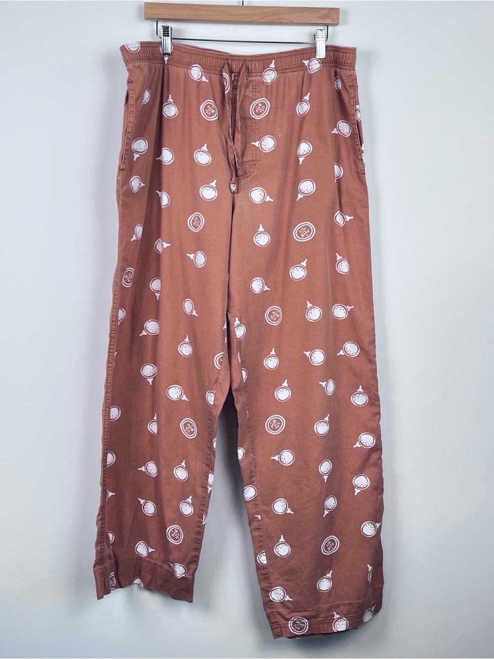 LIfe Is Good Men's Orange AOP Golf Pattern Lounge Pants Size M; Loungewear